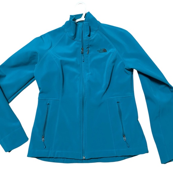 The NorthFace Turquoise Apex Bionic Jacket - Picture 3 of 5